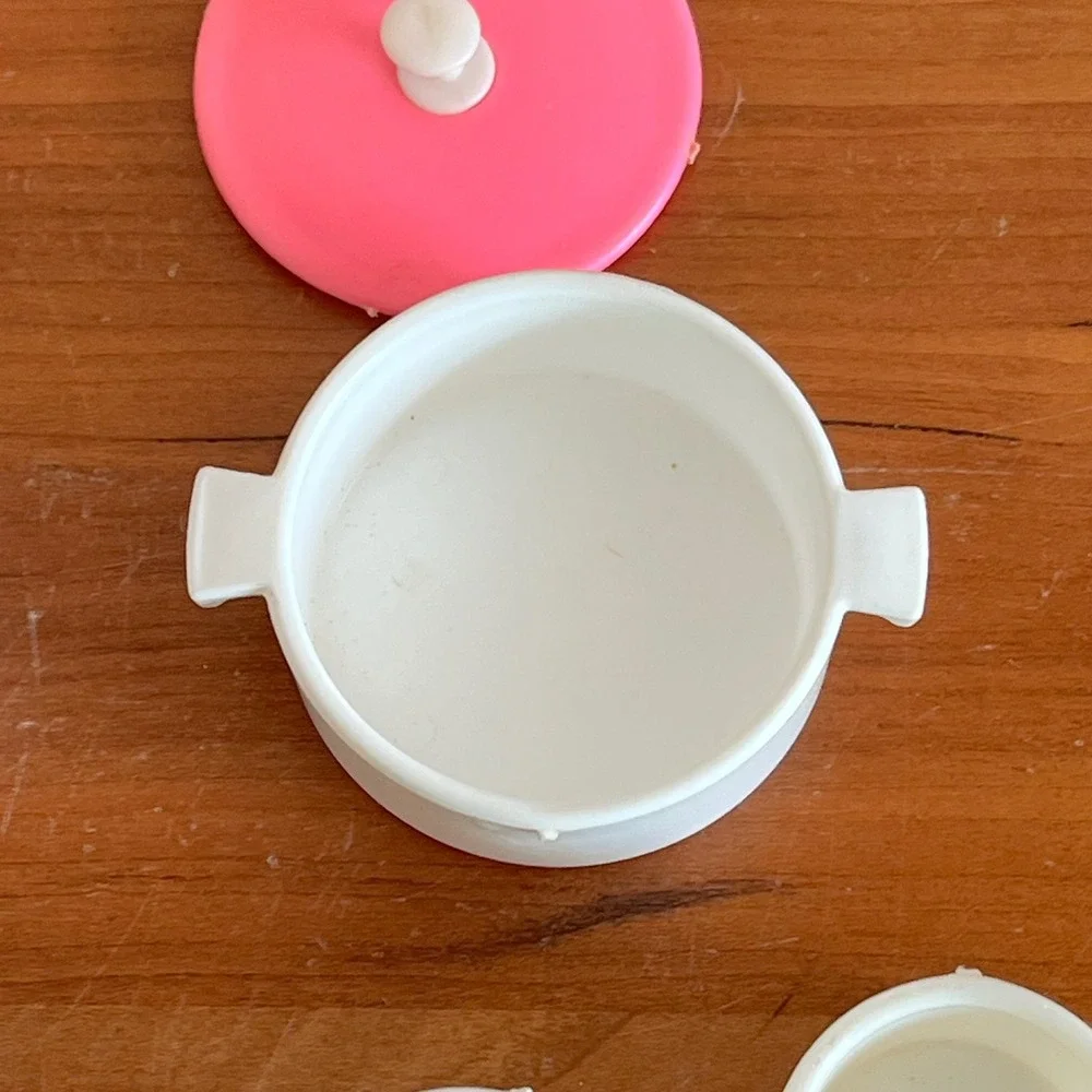 Barbie vintage kitchen